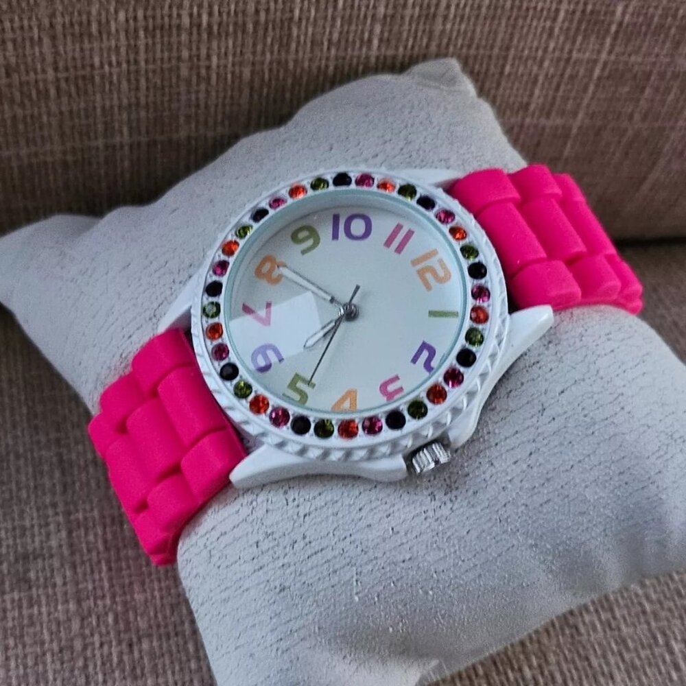 Multi Color Crystals Accent Bezel Wristwatch Pink Rubber Strap Analog Watch - Picture 2 of 11